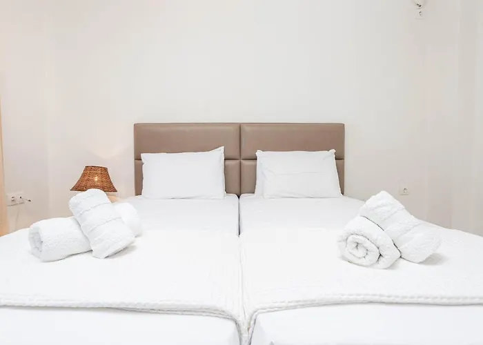 Bizmut House Shared Garden & Pool Paliouri Aya Paraskevi