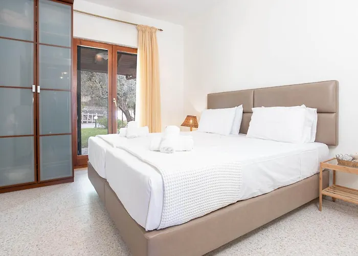 Daire Bizmut House Shared Garden & Pool Paliouri Aya Paraskevi