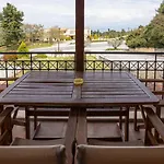 Bizmut House Shared Garden & Pool Paliouri Ajía Paraszkeví