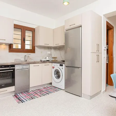 Bizmut House Shared Garden & Pool Paliouri * Agia Paraskevi (Kassandra)