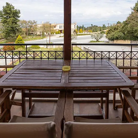 Bizmut House Shared Garden & Pool Paliouri Ajia Paraskiewi