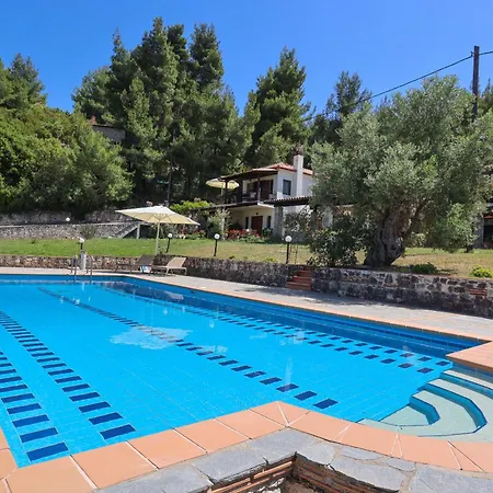 Bizmut House Shared Garden & Pool Paliouri * Agia Paraskevi (Kassandra)