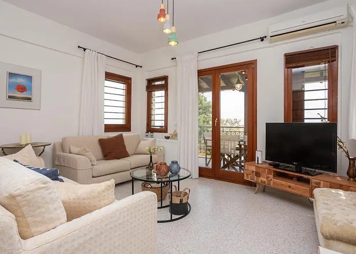 Bizmut House Shared Garden & Pool Paliouri Lejlighed