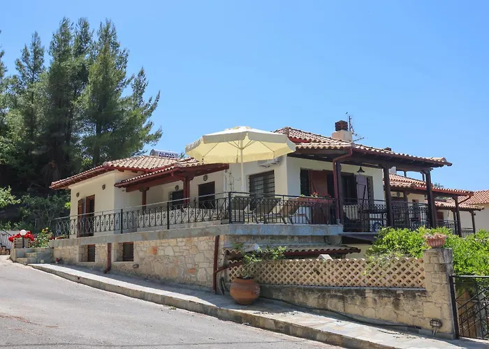 Bizmut House Shared Garden & Pool Paliouri Lejlighed *